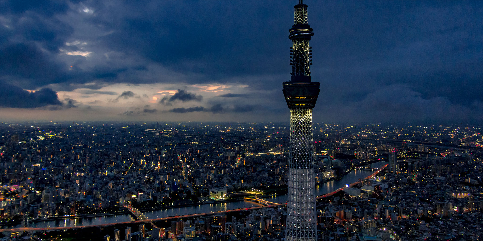 ヘリコプターで東京の夜景を見れる厳選9プラン プランの魅力や料金の比較も ヘリコプター情報メディア Airos Heliday By Airx
